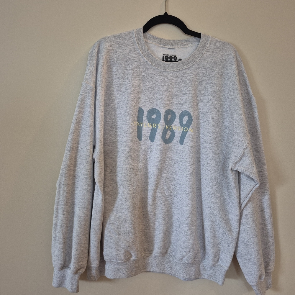 Taylor Swift 1989 Sweater